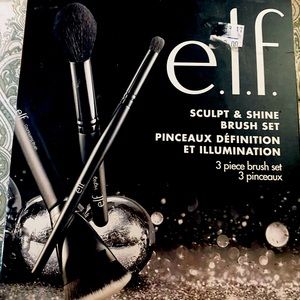 New in box 3 pc ELF sculpt & shine brush set